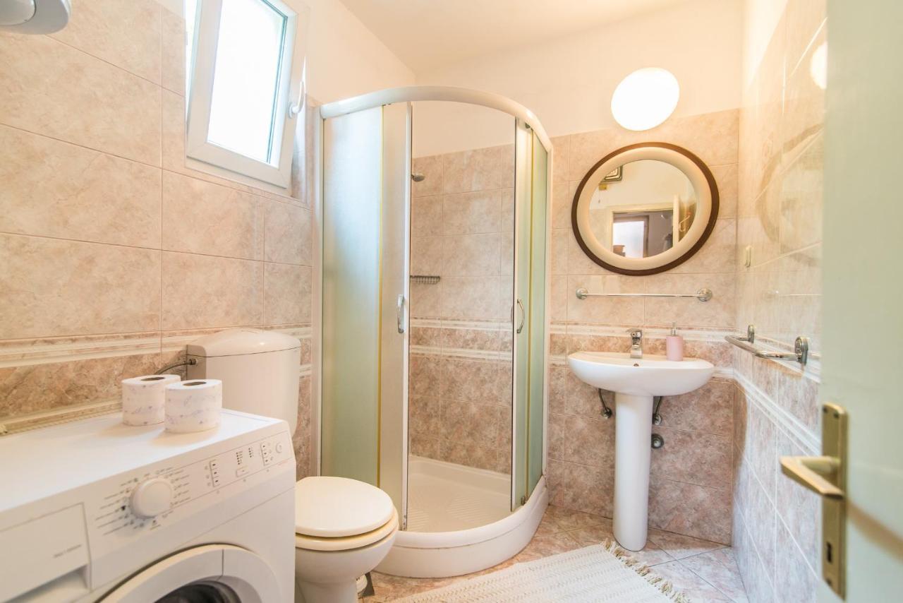 Room Sandra Rabac Exterior photo