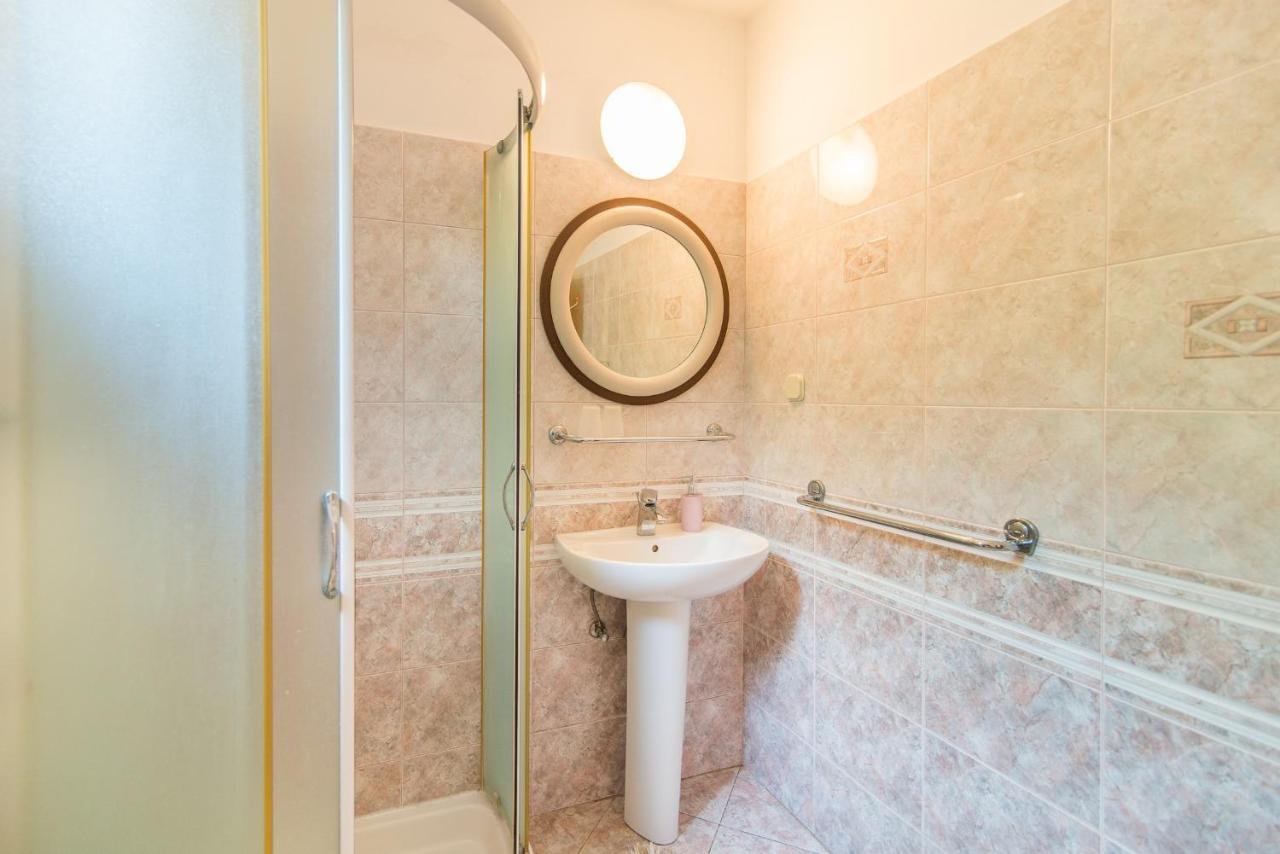 Room Sandra Rabac Exterior photo